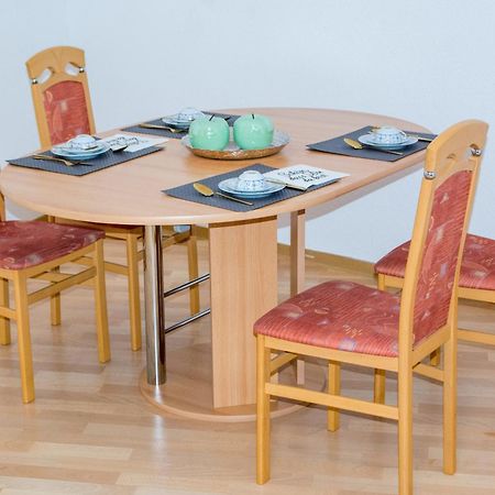 Schoene 2-Raum-Wohnung Im Zentrum Waltershausens Exteriör bild